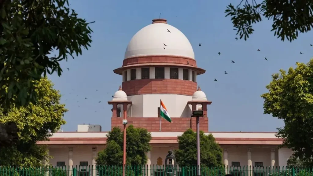 सुप्रीम कोर्ट के फैसले के बाद सियासत गरमाई, भाजपा ने विपक्ष पर साधा निशाना