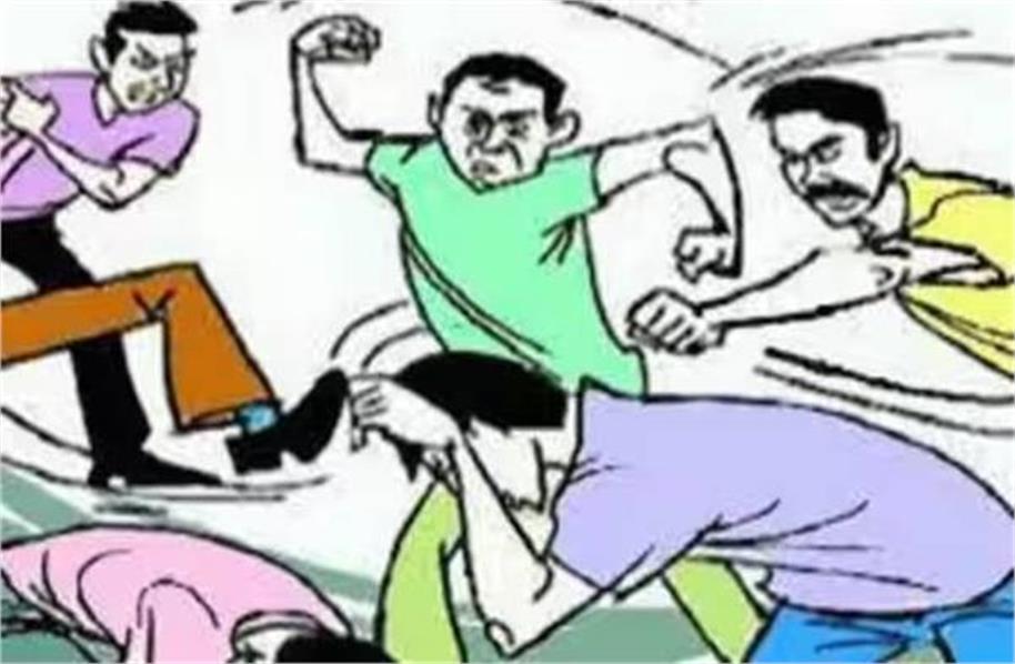Bijnor News: जमीन विवाद को लेकर खूनी संघर्ष, दो महिलाओं सहित पांच घायल