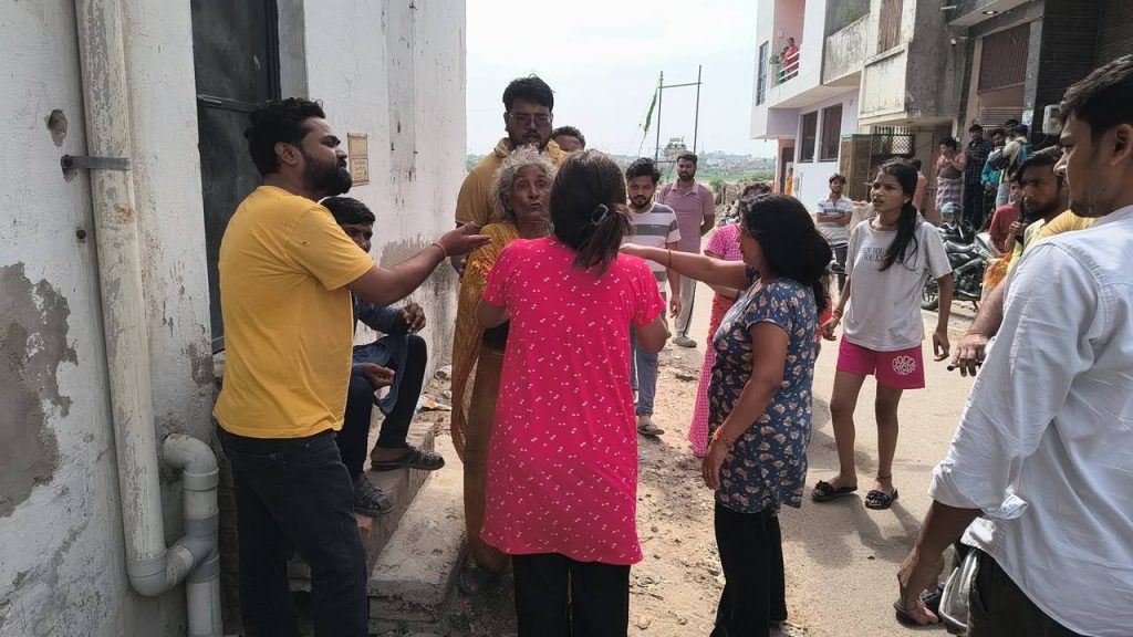Agra elder woman case