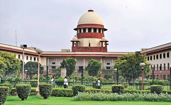 NewDelhi:करोड़ों के कर्ज वसूली मामले में सुप्रीम कोर्ट सख्त बैंक-उधारकर्ताओं की मिलीभगत पर जताई गंभीर चिंता
