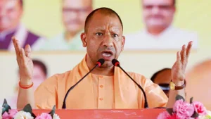 LucknowNews: सीएम योगी का बयान गाय का दूध लेने के बाद कुछ लोग उन्हें सड़क पर छोड़ देते हैं, फसल नुकसान पर सरकार को देते हैं दोष