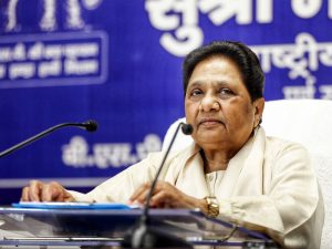आकाश से किनारा, ईशान को मौका, Mayawati ने बताई अपनी मजबूरी Mayawati