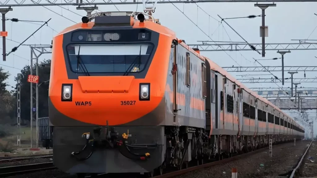 Amrit Bharat Express: प्रयागराज-मुंबई के बीच नई ट्रेन सेवा शुरू, यात्रियों को मिलेगा सीधा कनेक्शन