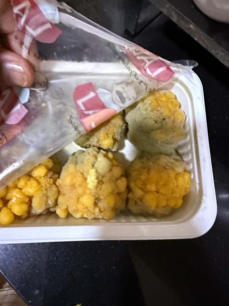 बूंदी के लड्डू में फफूंदी मिलने का दावा