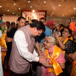 शहीद अमित कुमार अणथ्वाल के परिजनों से मिले CM धामी