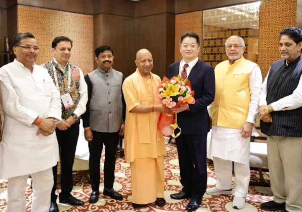 जापानी प्रतिनिधिमंडल के यूपी दौरे से पर्यटन को नई उड़ान, ताजमहल से गंगा आरती तक दिखेगी उत्तर प्रदेश की सांस्कृतिक विरासत