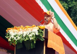 रानी लक्ष्मीबाई की प्रतिमा पर माल्यार्पण के बाद शुरू हुई यात्रा