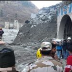 चमोली हादसा, पानी के तेज बहाव से भरी सुरंग, कई मजदूर मलबे में दबे