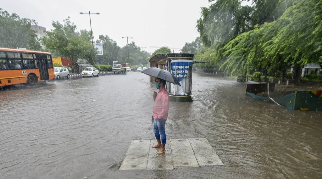 दिल्ली में फिर झमाझम बारिश की संभावना