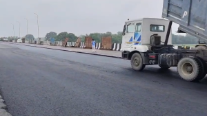 लखनऊ-कानपुर एक्सप्रेसवे 