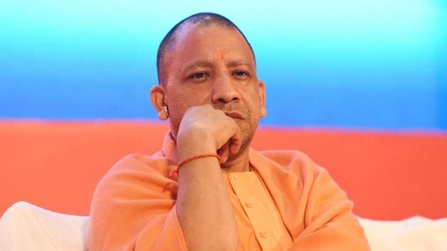 13 IAS अधिकारियों के तबादले, UP में आधी रात बड़ा प्रशासनिक एक्शन 13 IAS
