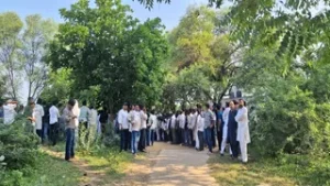 अतीक और अशरफ की कब्र के पास दफनाया जाएगा अबान