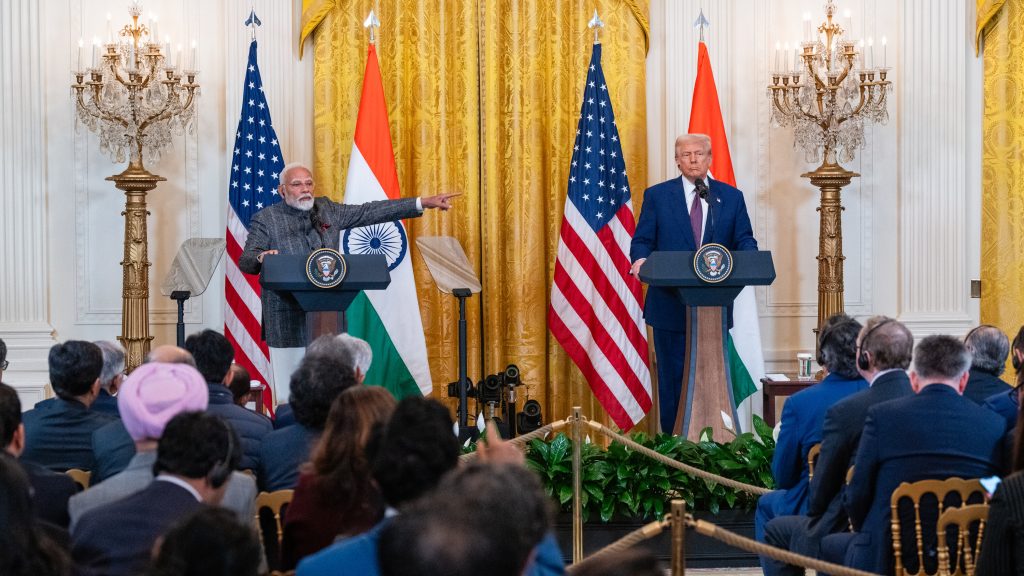 भारत-रूस तेल व्यापार पर संकट, ट्रंप को 100% टैरिफ लगाने का अधिकार भारत-रूस तेल व्यापार पर संकट