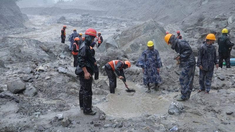 Nepal flood: जल प्रलय के बाद शवों का संकट, मुर्दाघर पड़े छोटे, महामारी के खतरे के बीच सामूहिक दफन शुरू