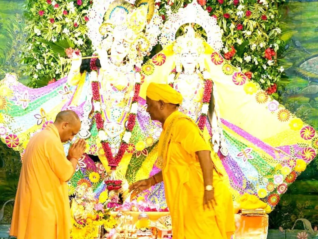 जन्माष्टमी पर योगी सरकार का बड़ा तोहफा, ब्रज क्षेत्र में 1051 करोड़ के विकास कार्यों का शुभारंभ जन्माष्टमी पर योगी सरकार का बड़ा तोहफा, ब्रज क्षेत्र में 1051 करोड़ के विकास कार्यों का शुभारंभ