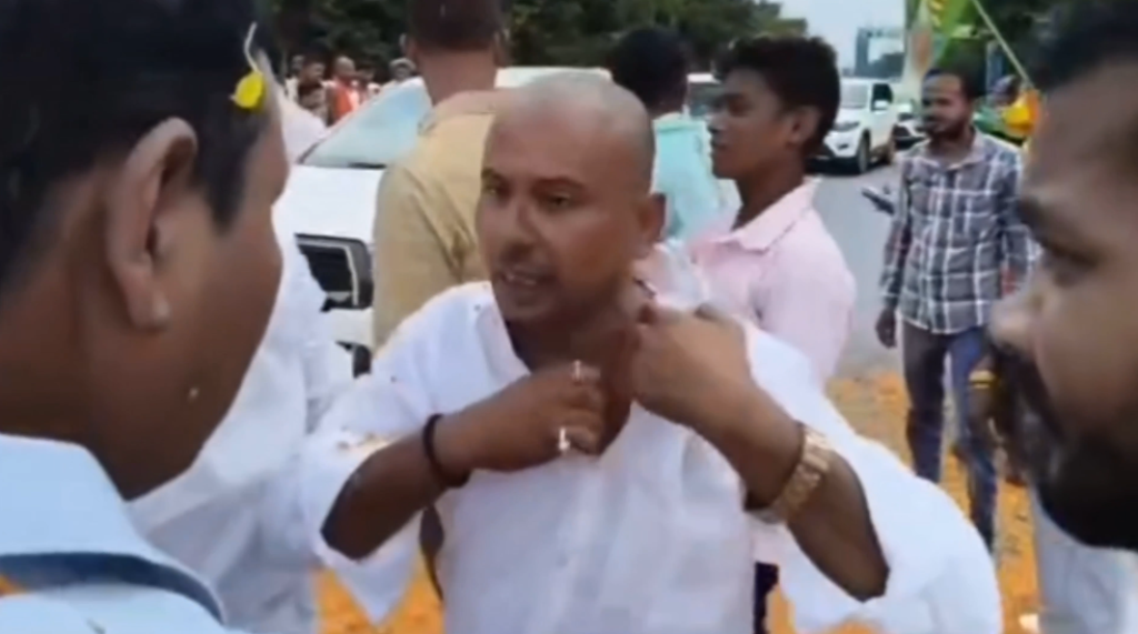 बिहार स्वास्थ्य मंत्री के स्वागत समारोह में जेडीयू नेता की 7 लाख की सोने की चेन चोरी