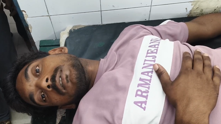 अमरोहा में युवक को बाइक सवारों ने मारी गोली, जांघ में गोली लगने के बाद खुद अस्पताल पहुंचा युवक