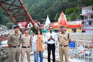 अनुप्रिया नागर की बड़ी उपलब्धि, ‘हनुमान अंश’ के लिए लंदन बुक ऑफ वर्ल्ड रिकॉर्ड्स में मिला स्थान अनुप्रिया नागर की बड़ी उपलब्धि, ‘हनुमान अंश’ के लिए लंदन बुक ऑफ वर्ल्ड रिकॉर्ड्स में मिला स्थान