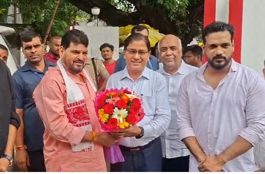 VIDEO: ‘भगाएंगे आप, झेलेंगे हम’, Gonda में बृजभूषण शरण सिंह ने सुरक्षाकर्मियों को क्यों हड़काया