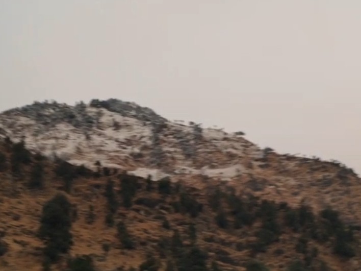 उत्तराखंड में सर्दी का आगाज! बागेश्वर में बदला मौसम, पहाड़ों पर जमने लगी बर्फ