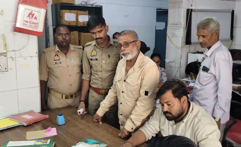 नाम बदला, वेश बदला और मंदिर में जमा ली धाक! Hardoi में हिस्ट्रीशीटर ‘काली सरकार’ चढ़ा पुलिस के हत्थे