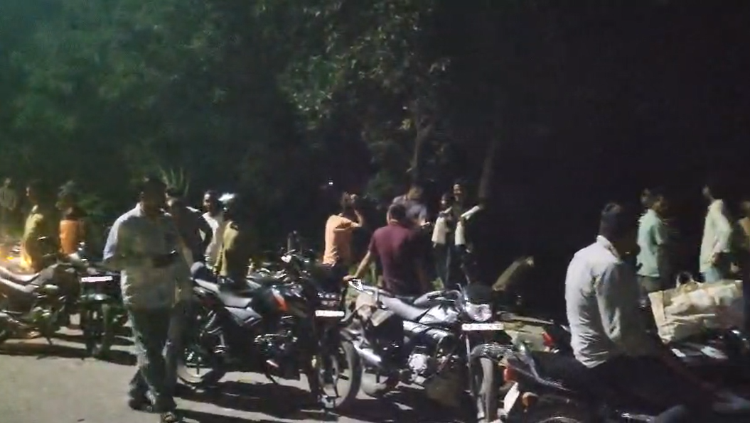 Lucknow में आउटर रिंग रोड के पास शव मिलने से सनसनी, महिला की हत्या कर बॉडी फेंके जाने का शक